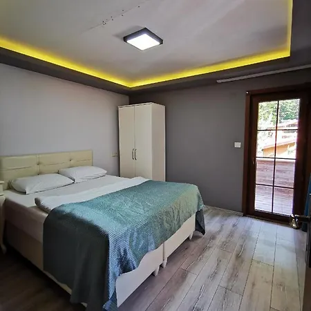 Kuloglu Ve Restoran Hotel 3*