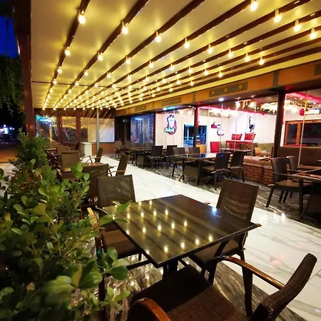 Kuloglu Ve Restoran 3*